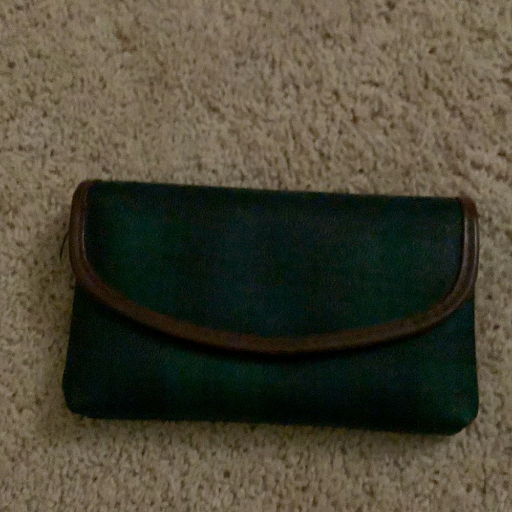Selling purse